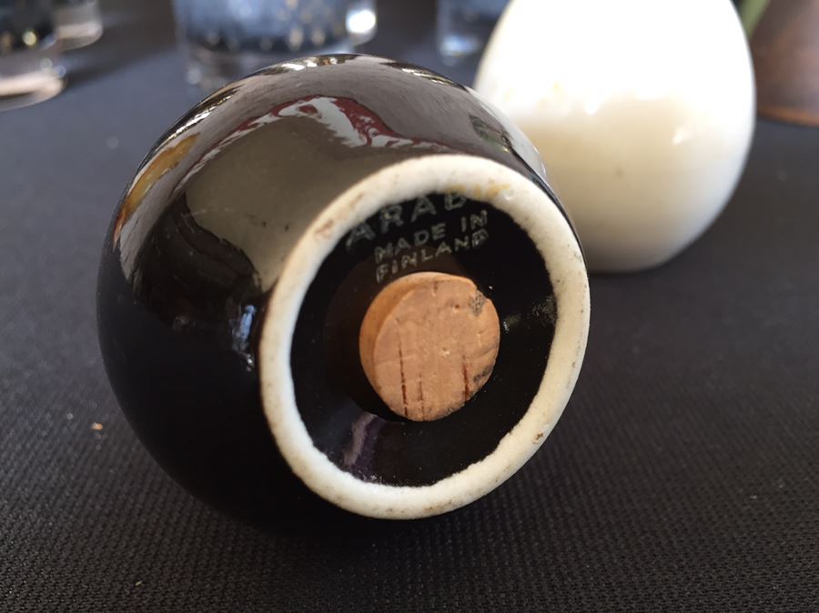 Mid-Century Lot Featuring Pair Of Arabia Finland Kaarina Aho B&W Salt & Pepper Shakers [Photo 3]