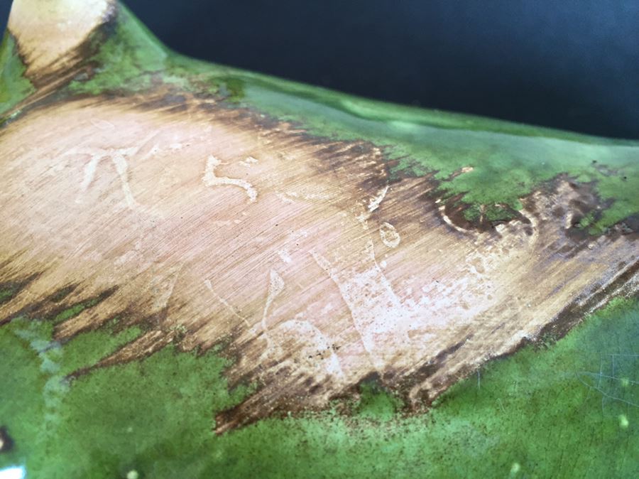 Mid-Century Lot Featuring Pair Of Arabia Finland Kaarina Aho B&W Salt & Pepper Shakers [Photo 19]