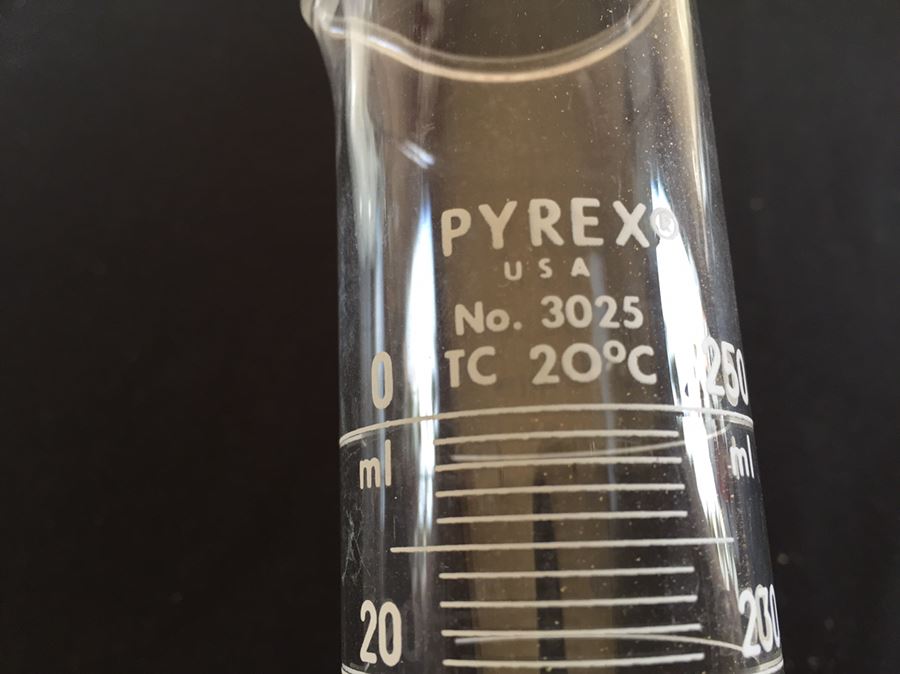 Corningware And Pyrex Lot [Photo 8]