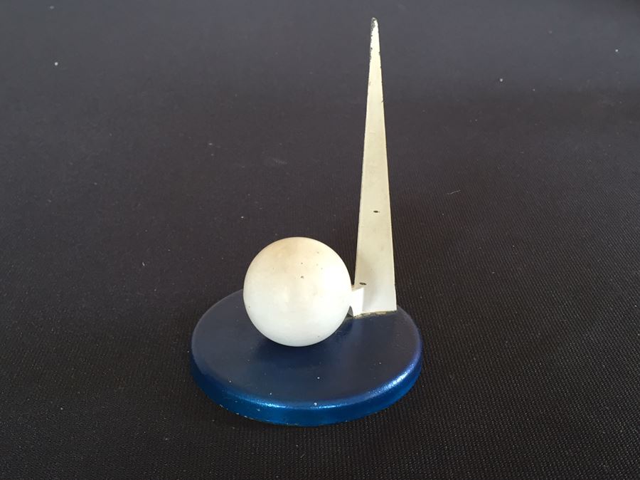 Metal Sculpture Of The Trylon & Perisphere From 1939 New York World's Fair [Photo 2]
