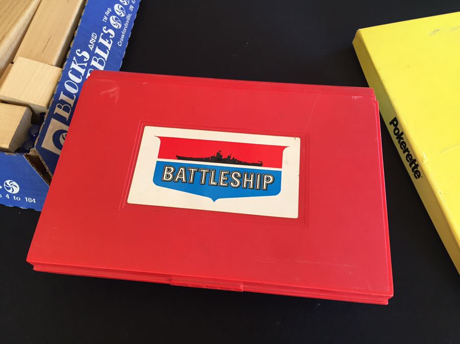 Vintage Game Lot [Photo 10]