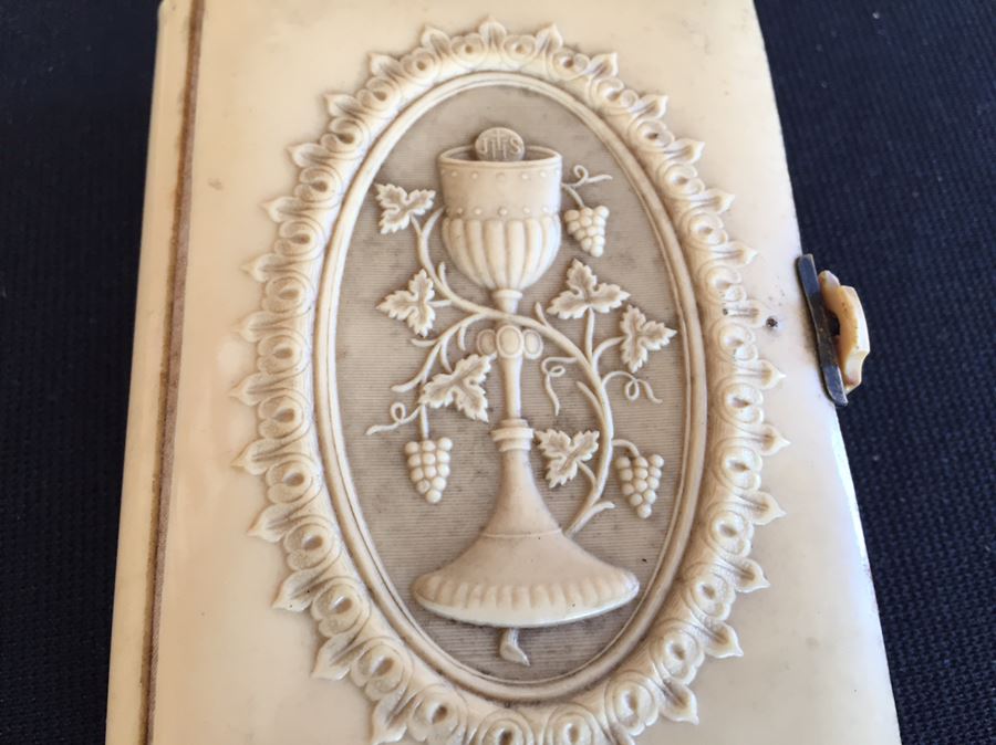 Vintage Bibles And Catholic Items Lot [Photo 4]