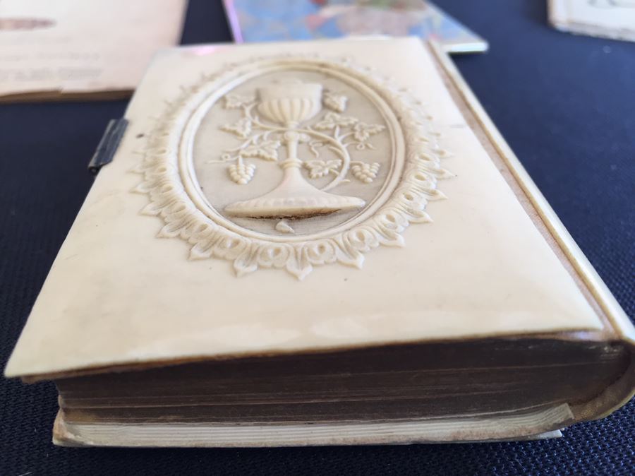 Vintage Bibles And Catholic Items Lot [Photo 6]