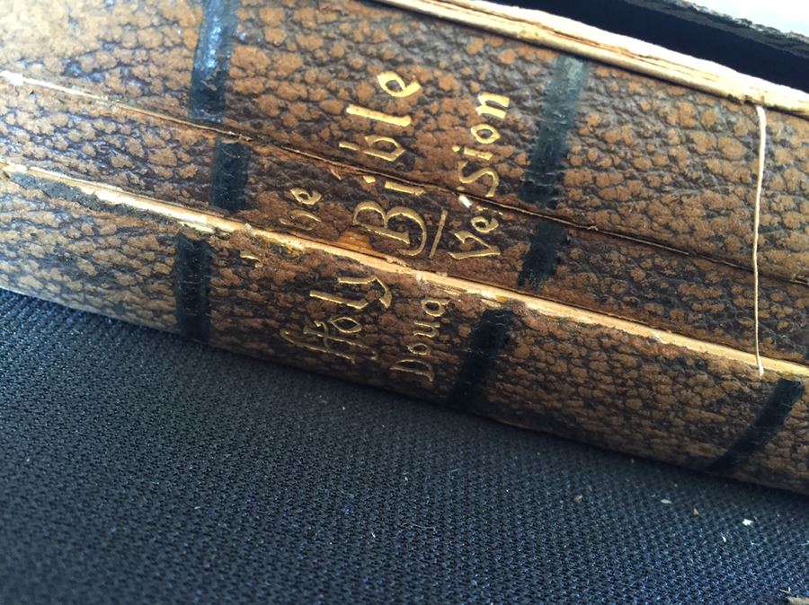 Vintage Bibles And Catholic Items Lot [Photo 21]