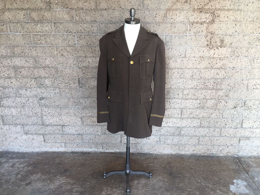 WW II Military Pilot's Uniform United States Army Air Forces