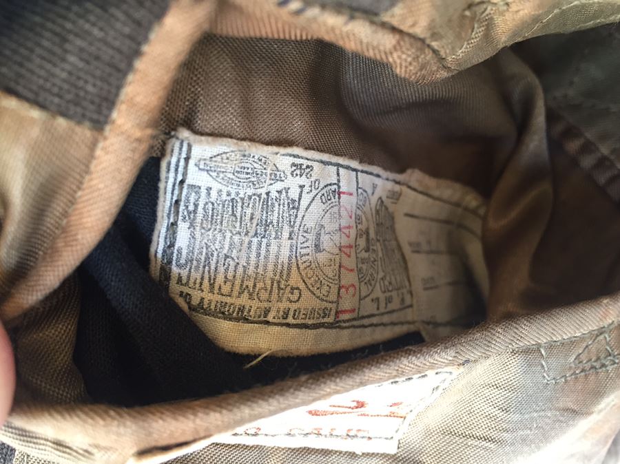 WW II Military Pilot's Uniform United States Army Air Forces [Photo 12]