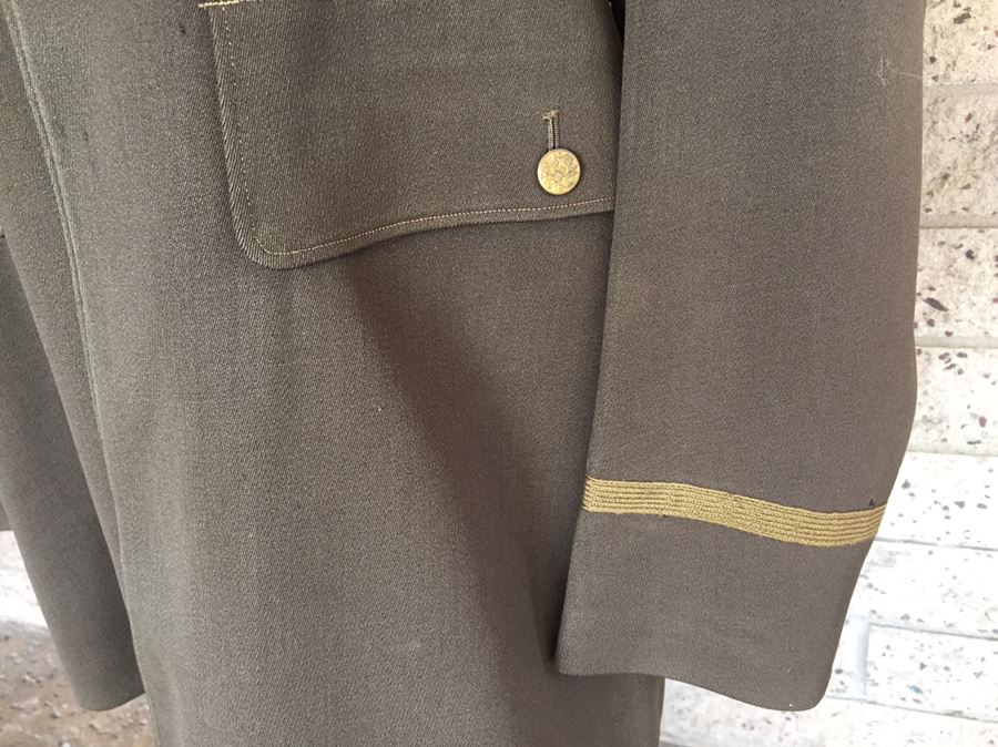 WW II Military Pilot's Uniform United States Army Air Forces [Photo 7]