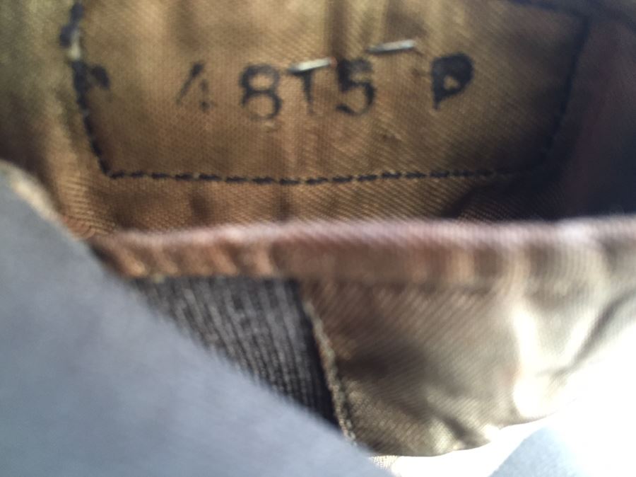 WW II Military Pilot's Uniform United States Army Air Forces [Photo 11]