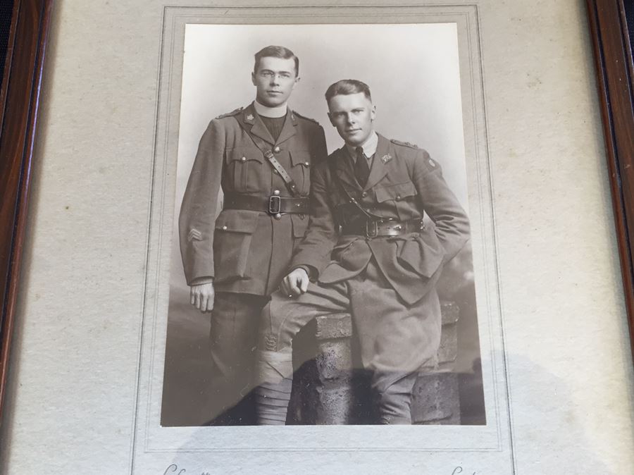 Pair Of Framed Military Photos Priest 1918 London England Photography Studio Lafayette [Photo 13]