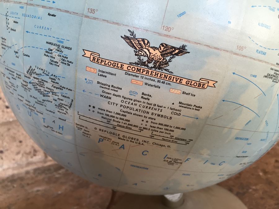 Vintage Lighted World Globe [Photo 3]