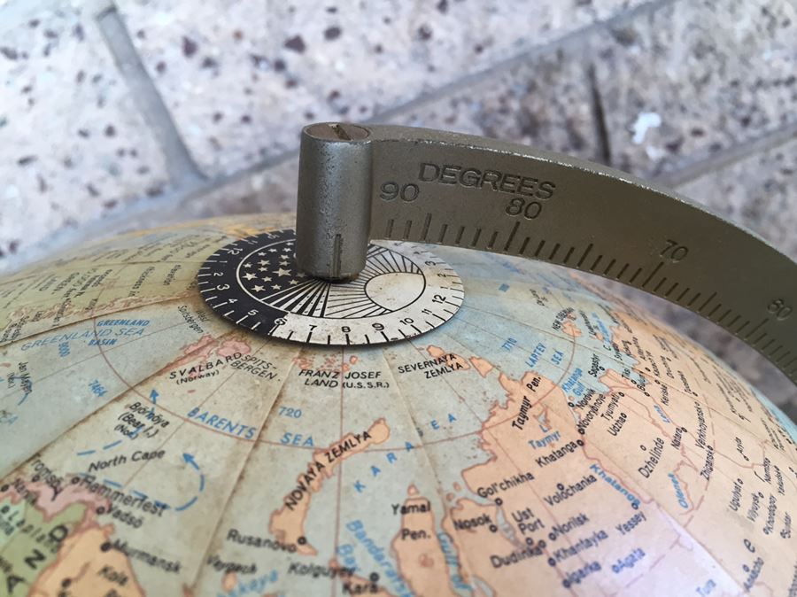 Vintage Lighted World Globe [Photo 6]