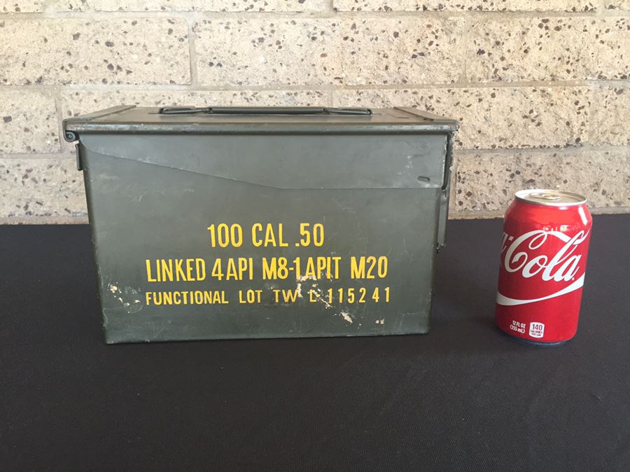Vintage Ammo Box [Photo 1]
