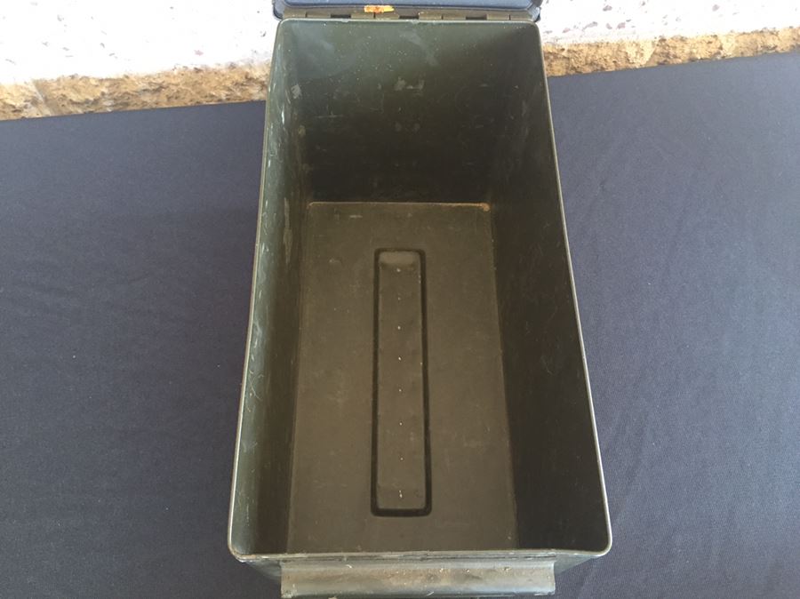 Vintage Ammo Box [Photo 7]