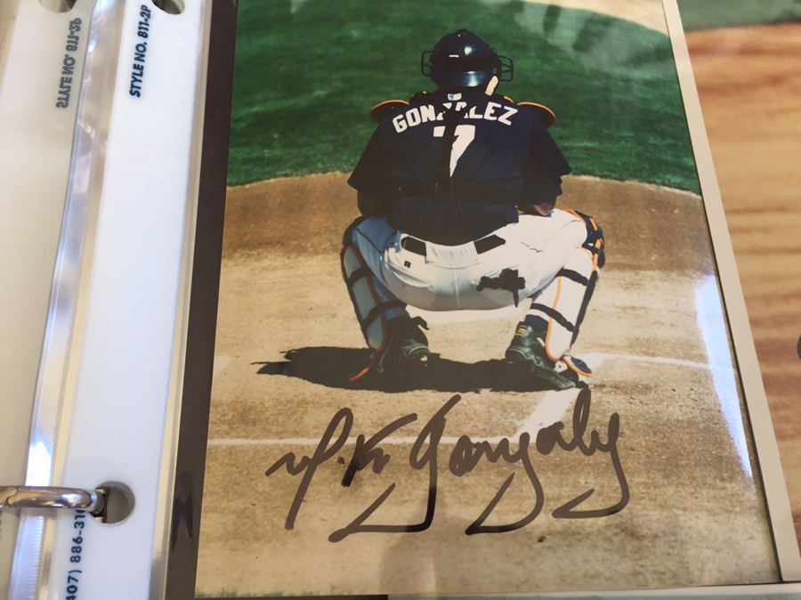 Collection Of Signed Padres MLB Baseball Autographs Album [Photo 7]