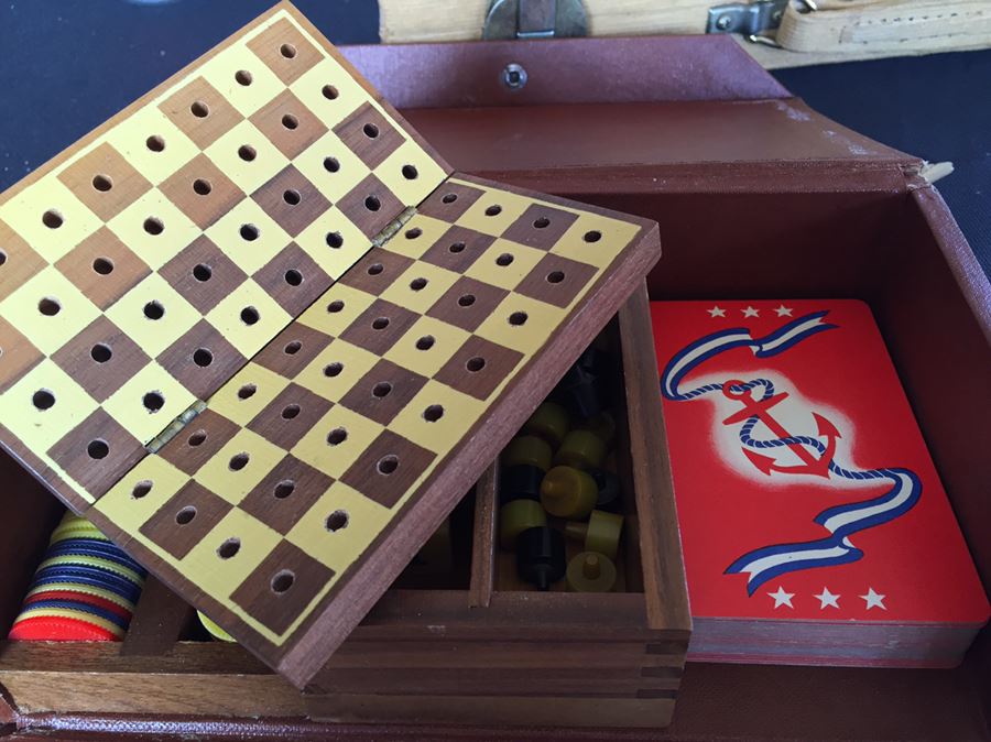 Vintage Game Lot [Photo 12]