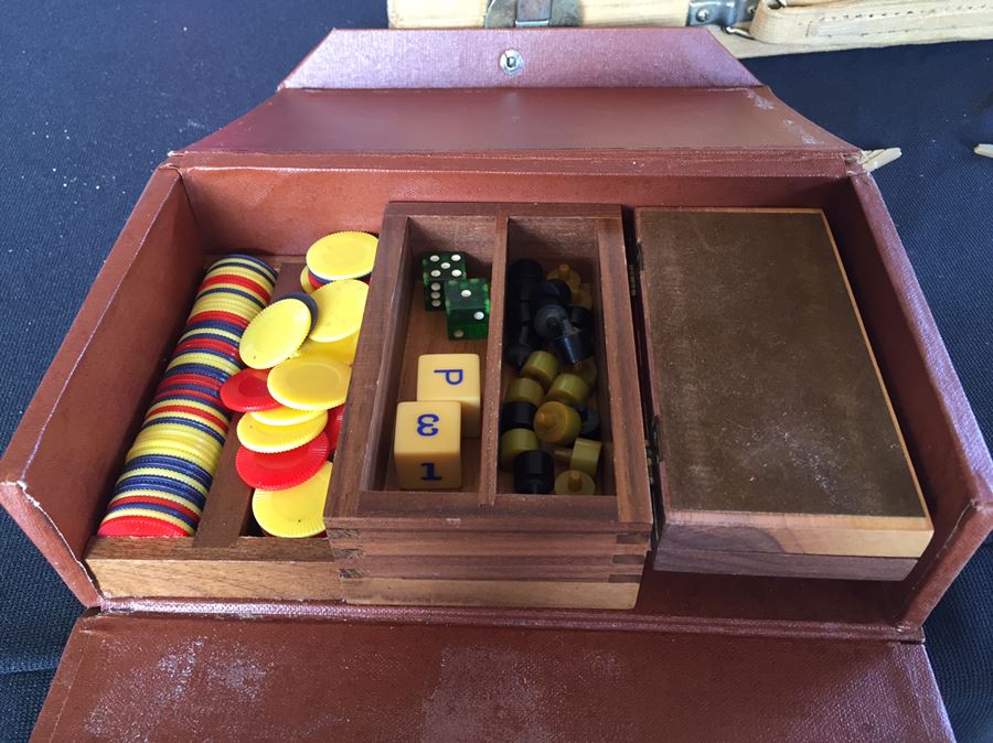 Vintage Game Lot [Photo 2]