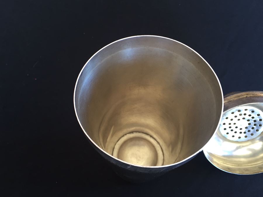 Large Vintage 1926 Sterling Silver Cocktail Shaker Weighs 590g Melt Value $356 [Photo 10]