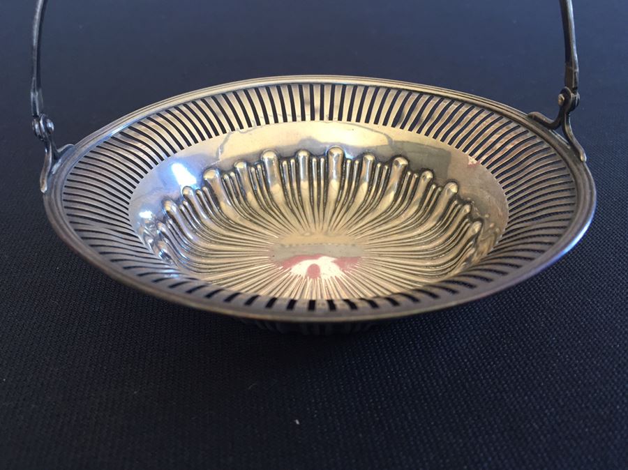 Sterling Silver Lot Of Flatware, Dishes And Salt & Pepper Shakers Total Weight 221g Melt Value $133 [Photo 13]