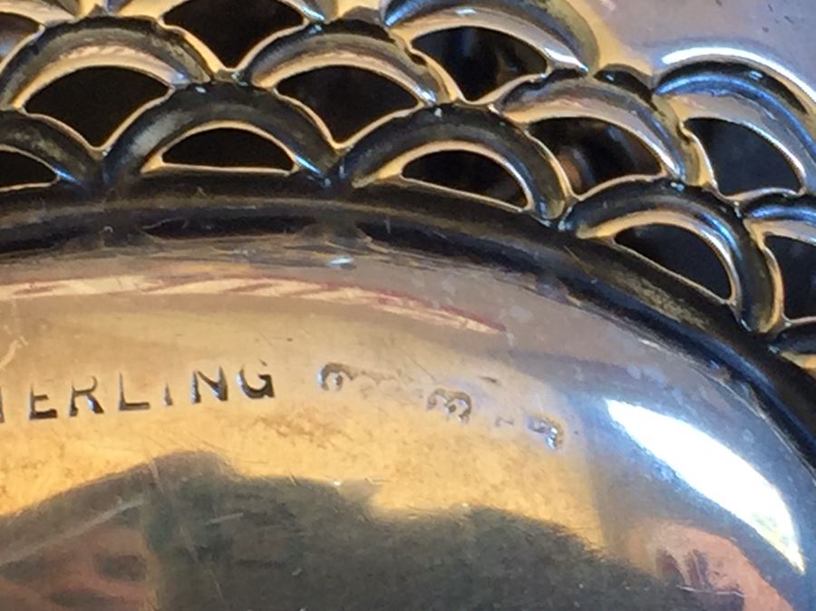 Sterling Silver Lot Of Flatware, Dishes And Salt & Pepper Shakers Total Weight 221g Melt Value $133 [Photo 10]