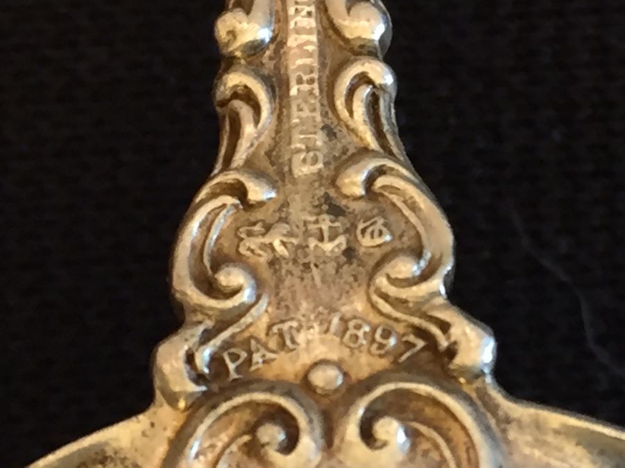 Sterling Silver Lot Of Flatware, Dishes And Salt & Pepper Shakers Total Weight 221g Melt Value $133 [Photo 22]