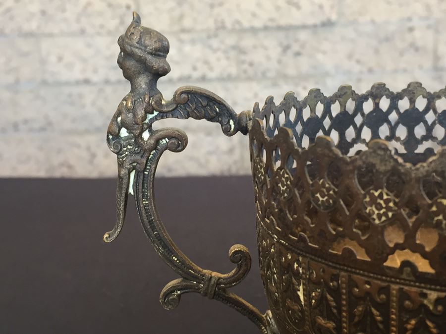 Stunning Silverplate Cups [Photo 5]