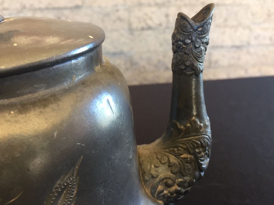 Vintage Silverplate Tea Set By New Amsterdam Silver Co. [Photo 9]