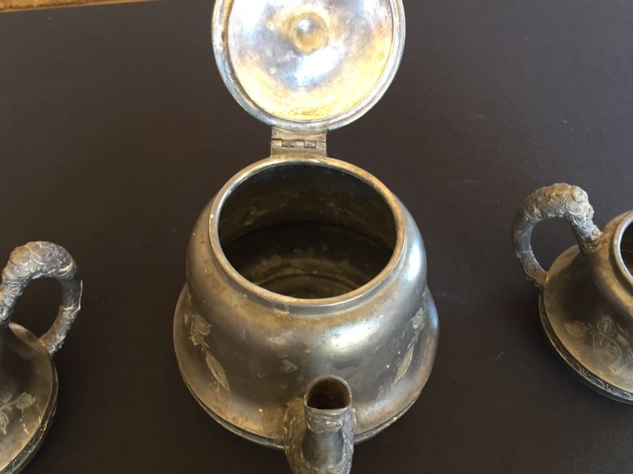 Vintage Silverplate Tea Set By New Amsterdam Silver Co. [Photo 12]