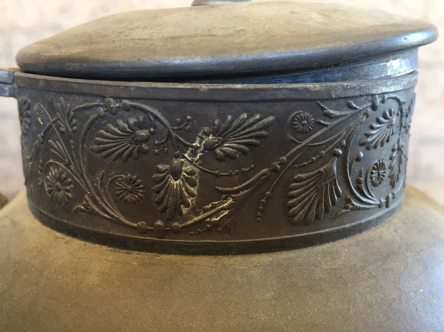 Two Stunning Silverplate Simpson Hall Miller Footed Dishes And Teapot With Separated Lid [Photo 12]