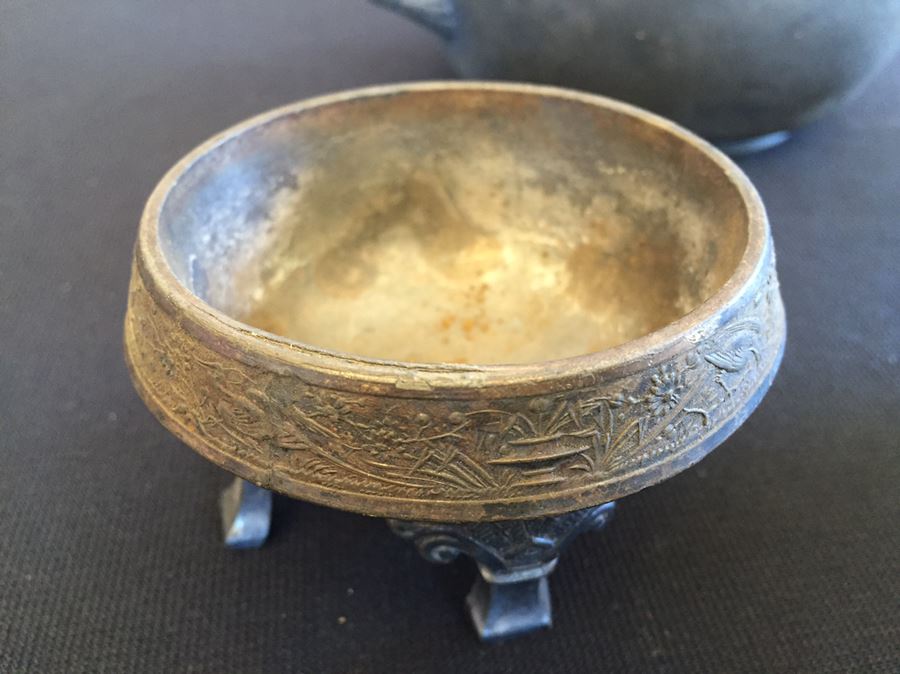 Two Stunning Silverplate Simpson Hall Miller Footed Dishes And Teapot With Separated Lid [Photo 6]