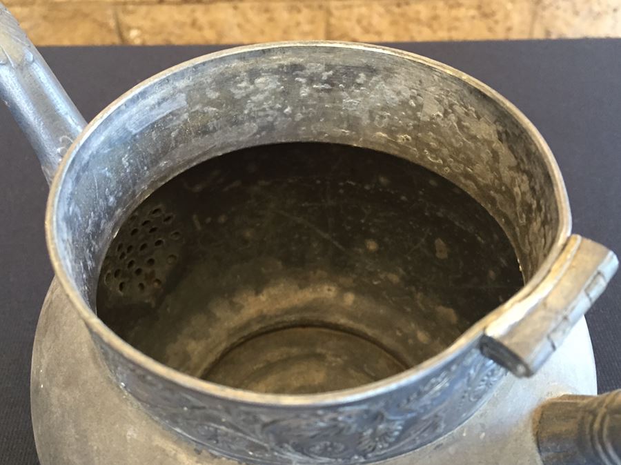 Two Stunning Silverplate Simpson Hall Miller Footed Dishes And Teapot With Separated Lid [Photo 20]