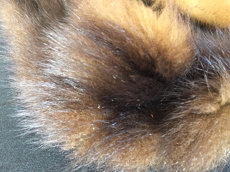 Fur Stoles And Headband Lot [Photo 2]