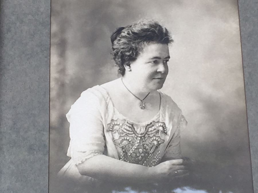 Various Framed Vintage B&W Photographs [Photo 11]