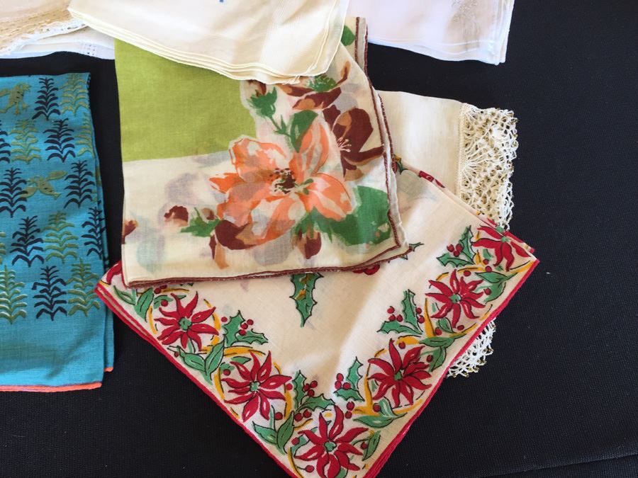 Vintage Handkerchief And Scarf Lot [Photo 11]