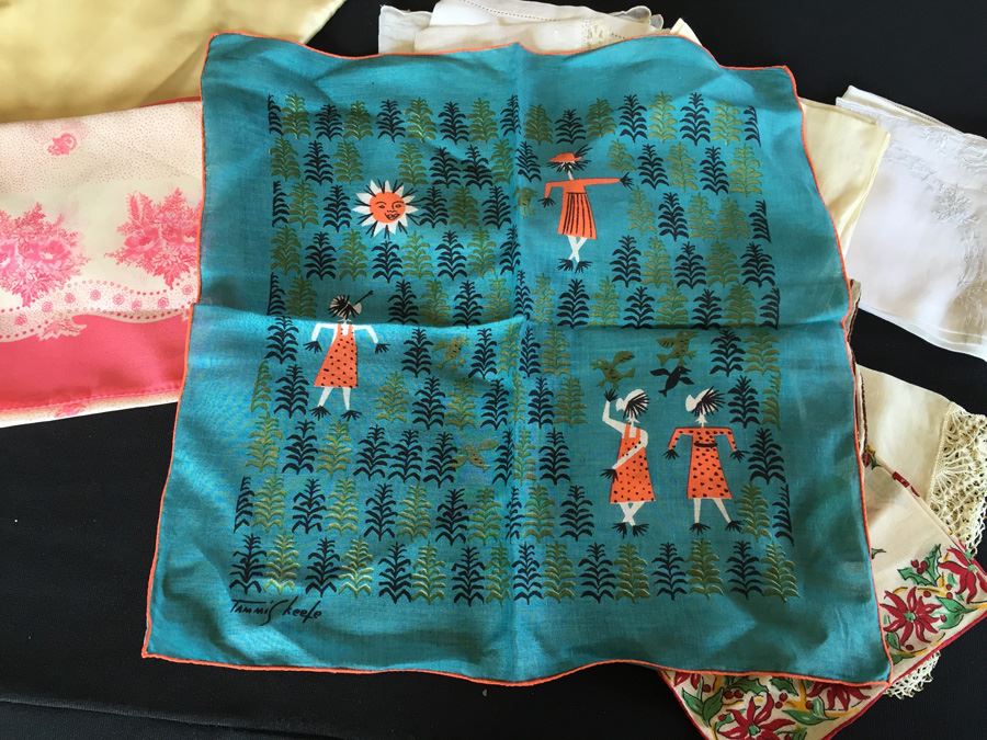 Vintage Handkerchief And Scarf Lot [Photo 14]