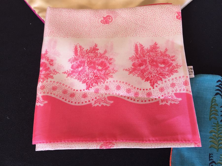 Vintage Handkerchief And Scarf Lot [Photo 13]