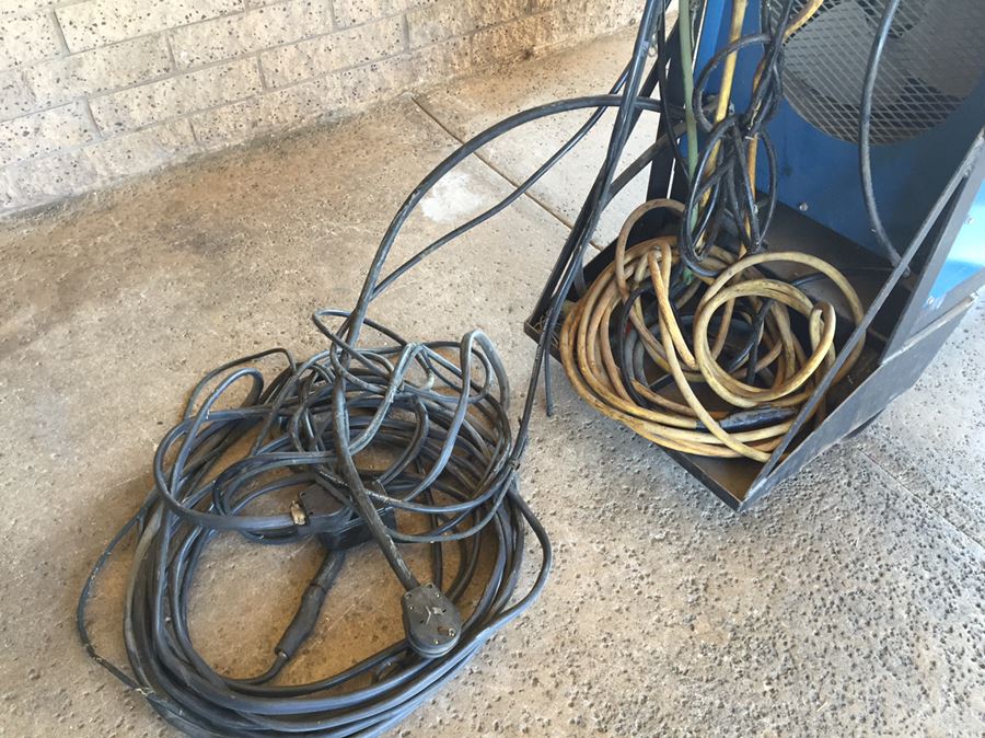 Miller Dialarc HF AC/DC Tungsten-Arc Or Shielded Metal Arc Welding Machine [Photo 5]