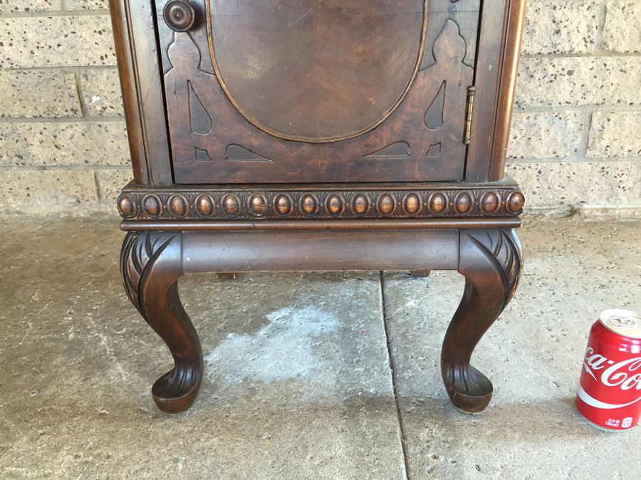 Vintage Distressed Nightstand [Photo 4]