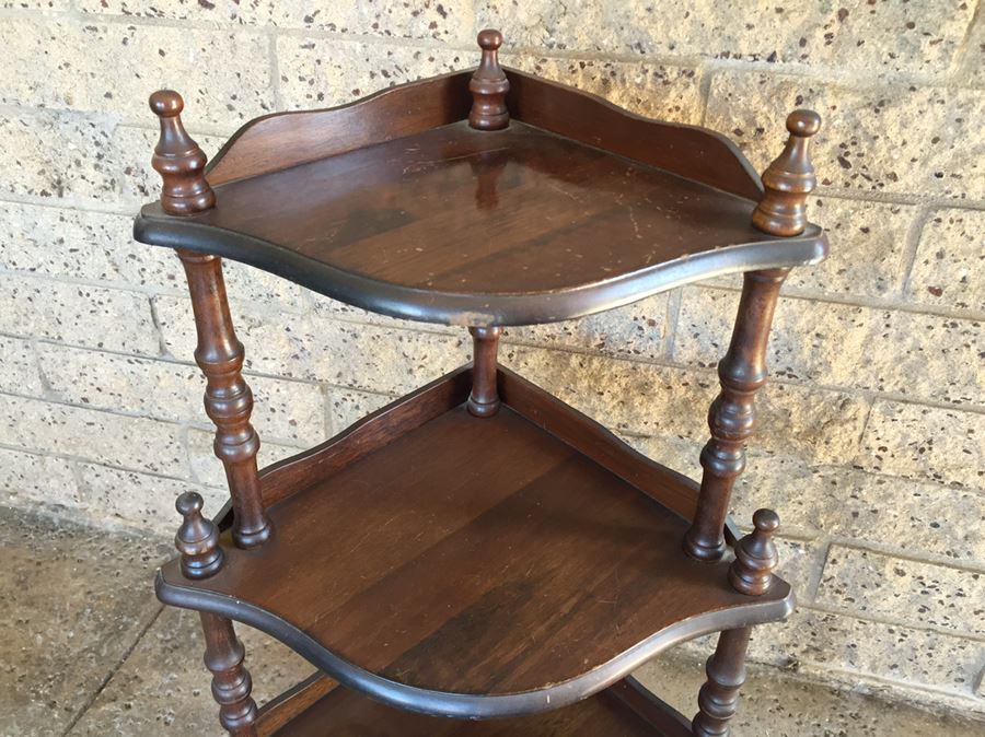 Vintage 3-Tier Corner Shelf [Photo 2]