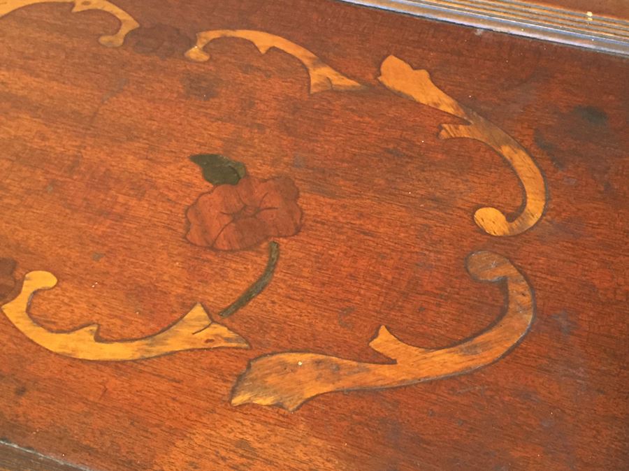 Vintage Table With Beautiful Inlay Work [Photo 5]