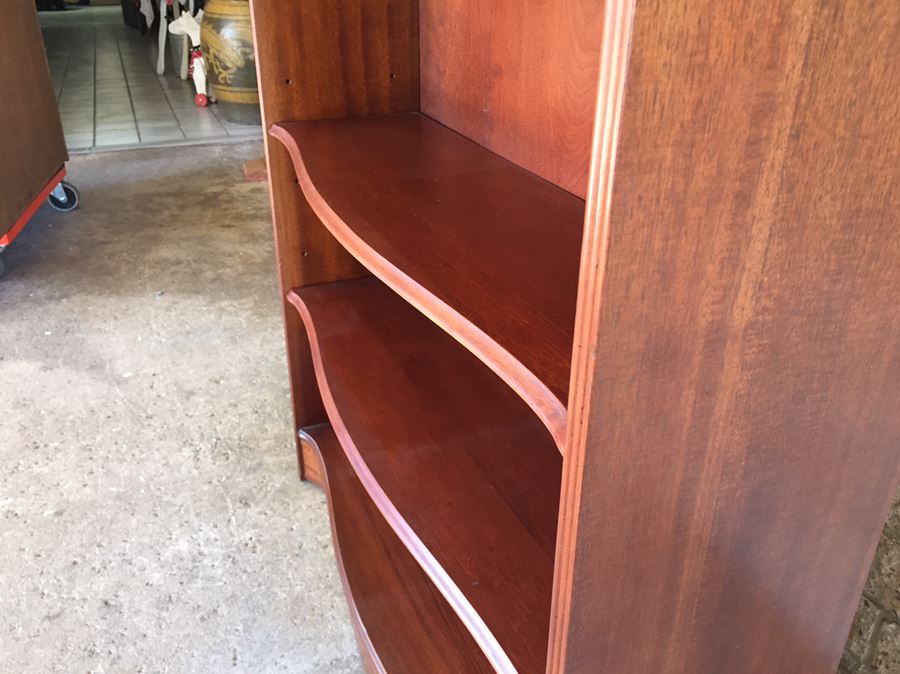 Vintage Wooden Adjustable Bow Front Bookshelf 5 Shelves Excellent Condition [Photo 7]