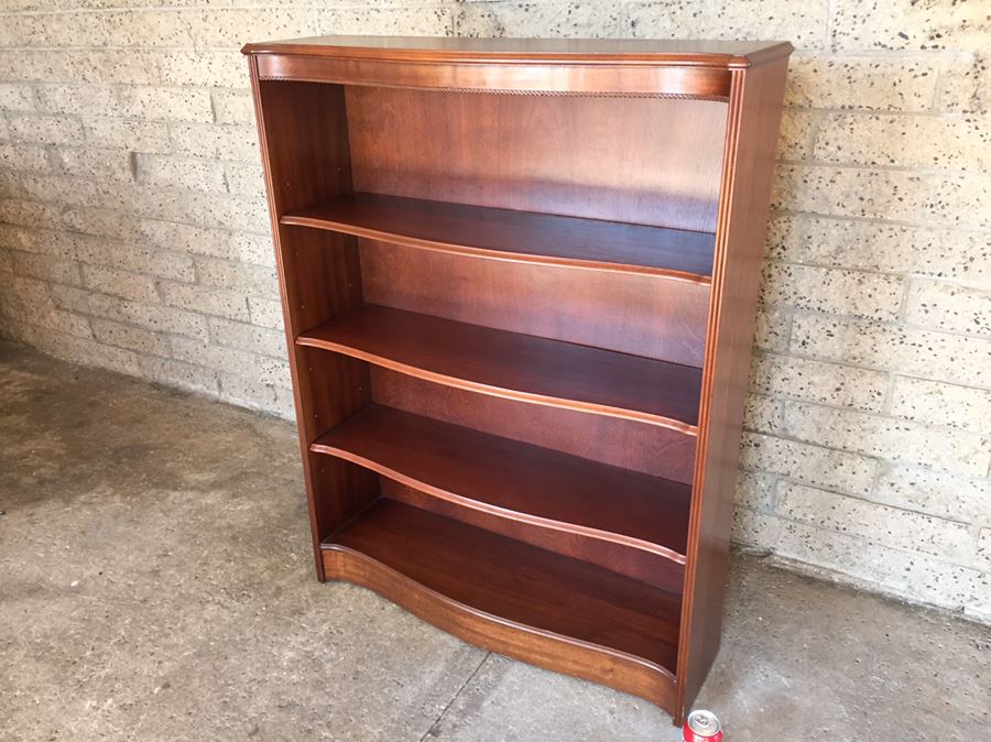 Vintage Wooden Adjustable Bow Front Bookshelf 5 Shelves Excellent Condition [Photo 5]