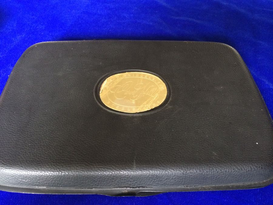 Carvel Hall Stainless Steel Steak Knife Set in Box [Photo 2]