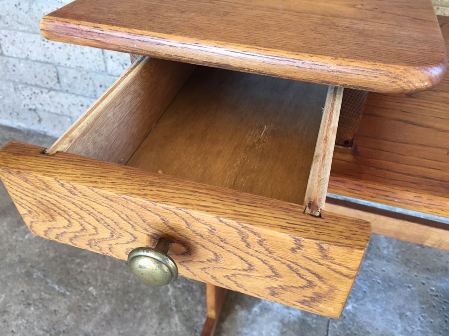 Small Oak Writing Desk With Drawer [Photo 7]