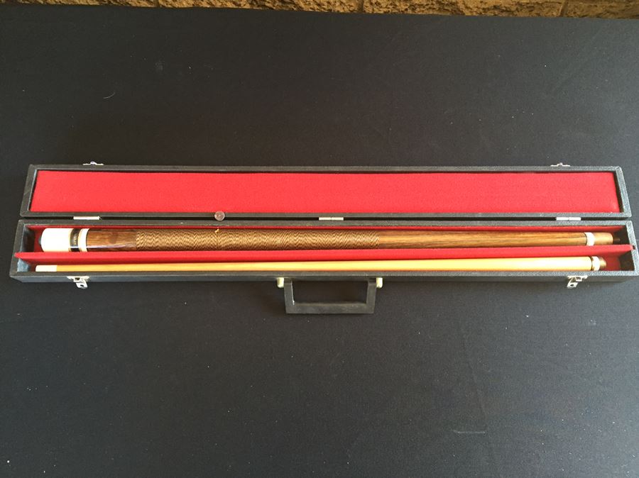 Viking Pool Cue With Carrying Case [Photo 2]