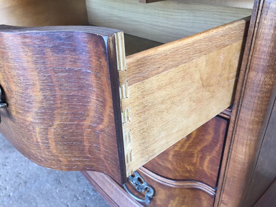 Pulaski Furniture Chest Of Drawers With Marble Top [Photo 3]