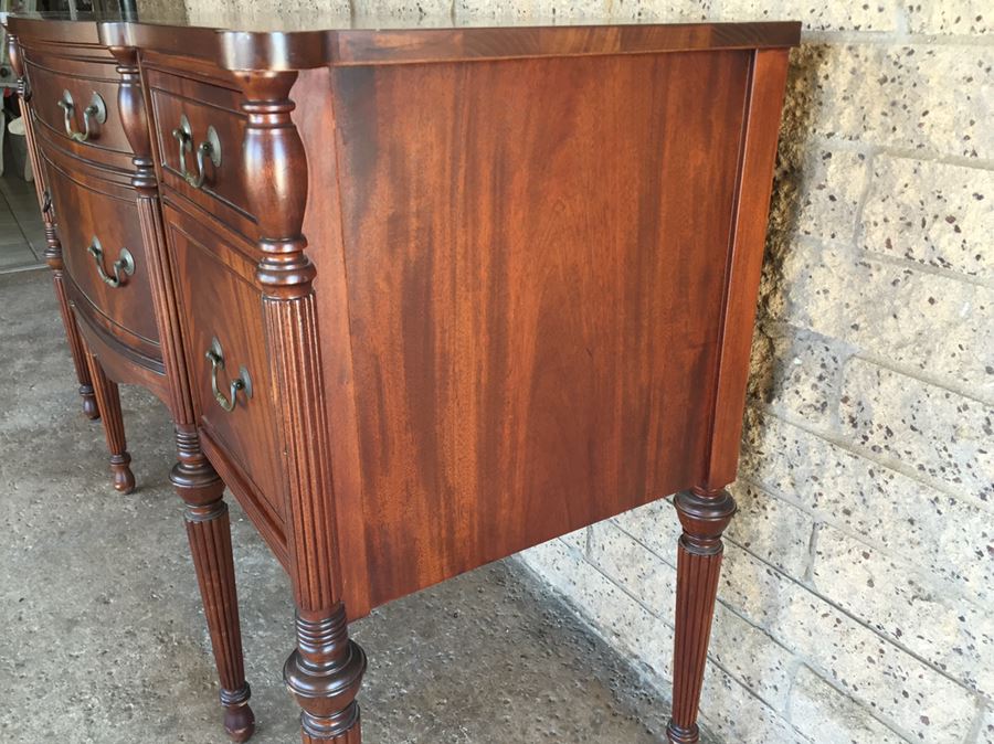 Stunning Vintage Sideboard In Excellent Condition [Photo 7]