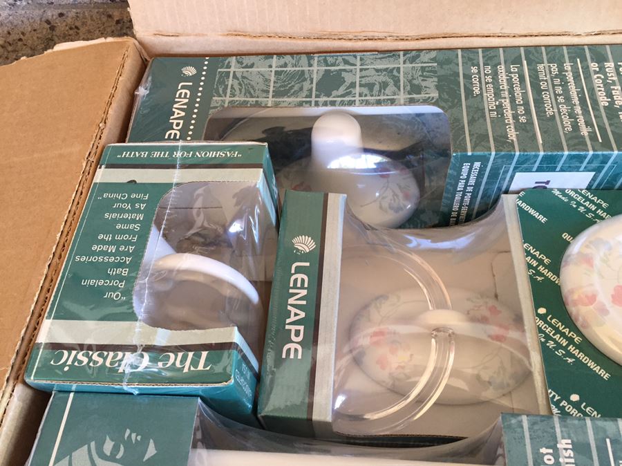 Assortment Of New Lenape Porcelain Accessories For The Bathroom [Photo 3]