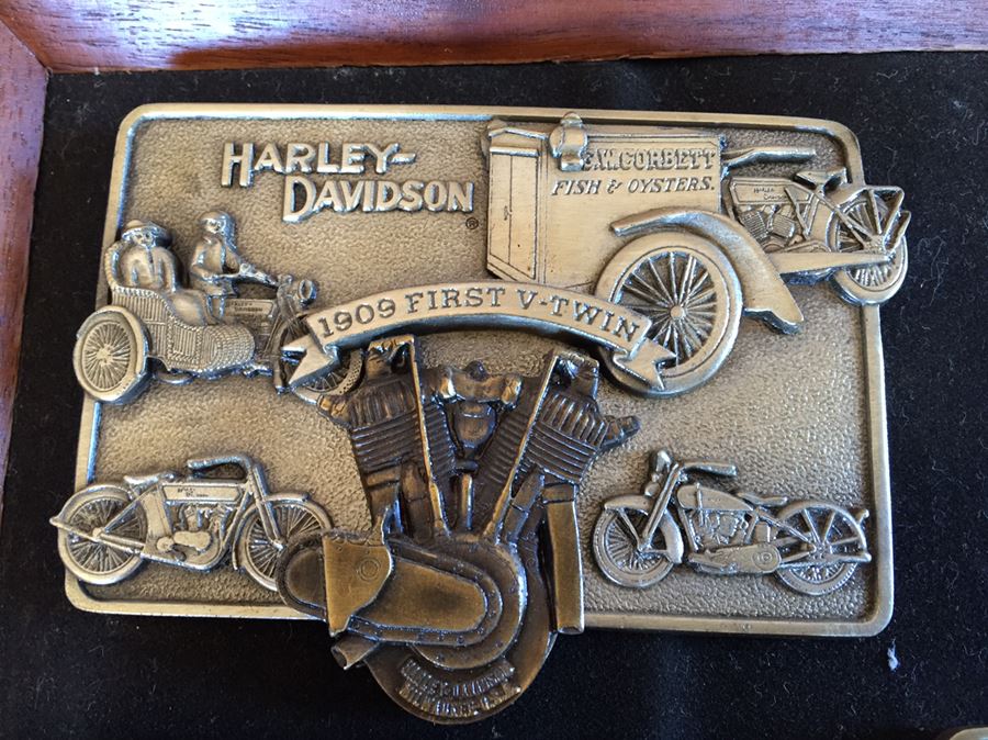 Limited Edition Harley-Davidson Motor Cycles Belt Buckles From Brookfield Collectors Guild Displayed In Nice Shadow Box [Photo 7]