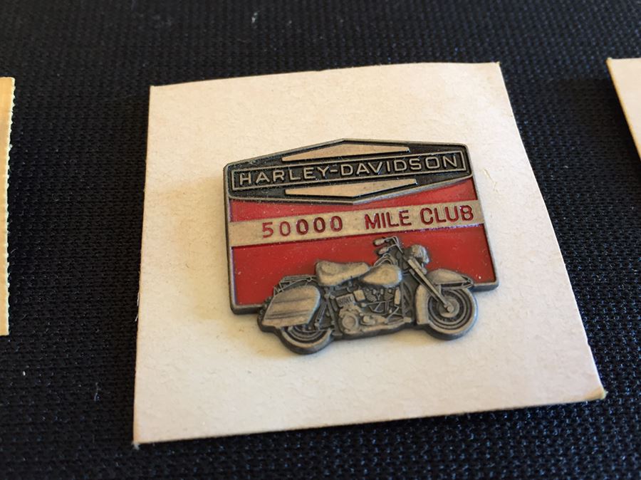 Collection Of Harley-Davidson Motor Cycles Miles Of Motoring Mileage Pins [Photo 11]