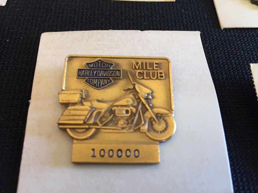 Collection Of Harley-Davidson Motor Cycles Miles Of Motoring Mileage Pins [Photo 8]